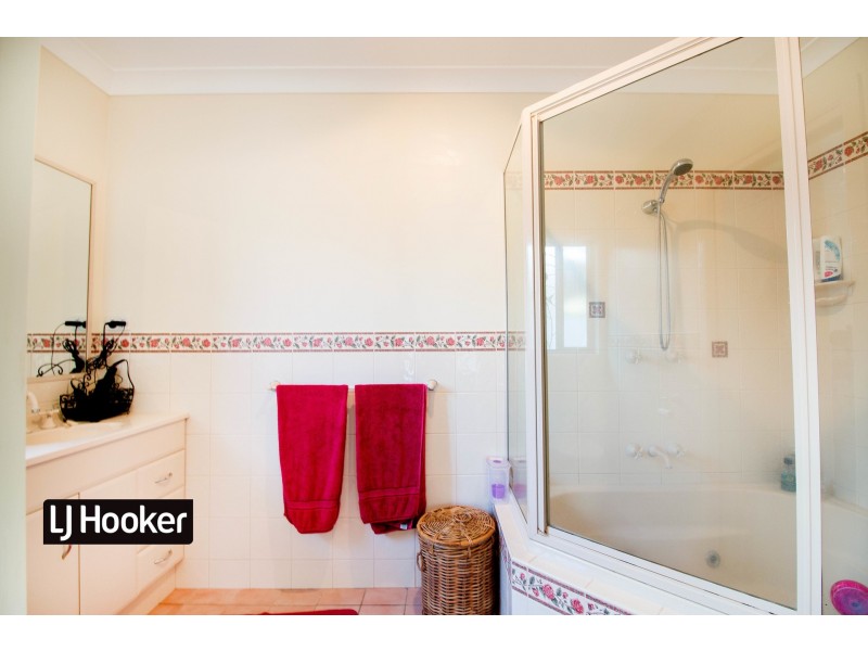 33 Wolbah Close, Inverell NSW 2360