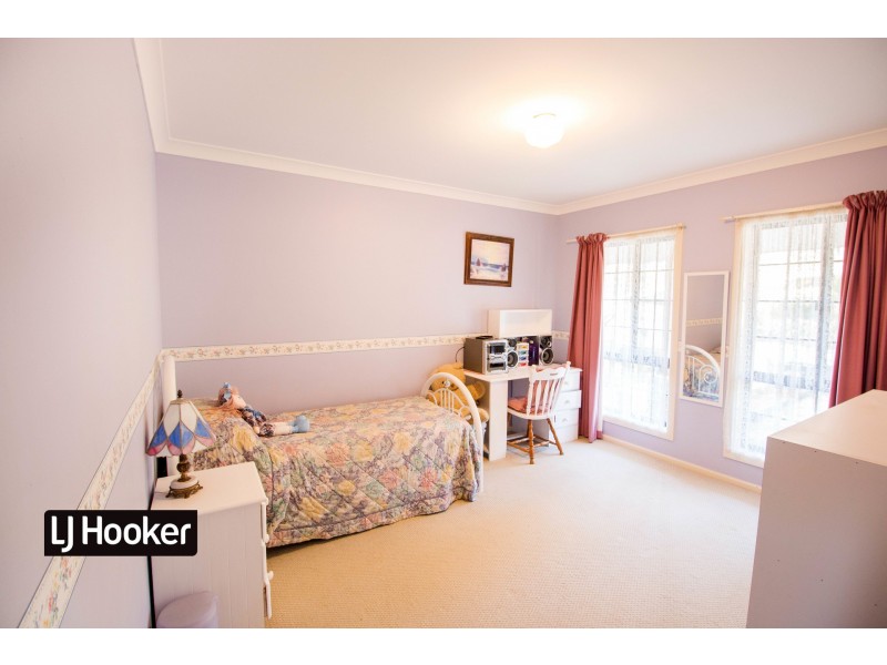 33 Wolbah Close, Inverell NSW 2360