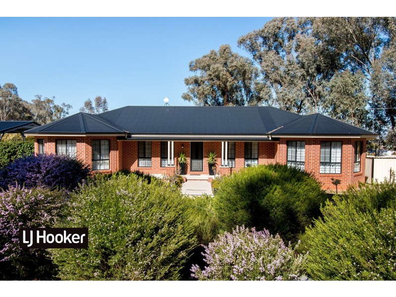 33 Wolbah Close, Inverell NSW 2360