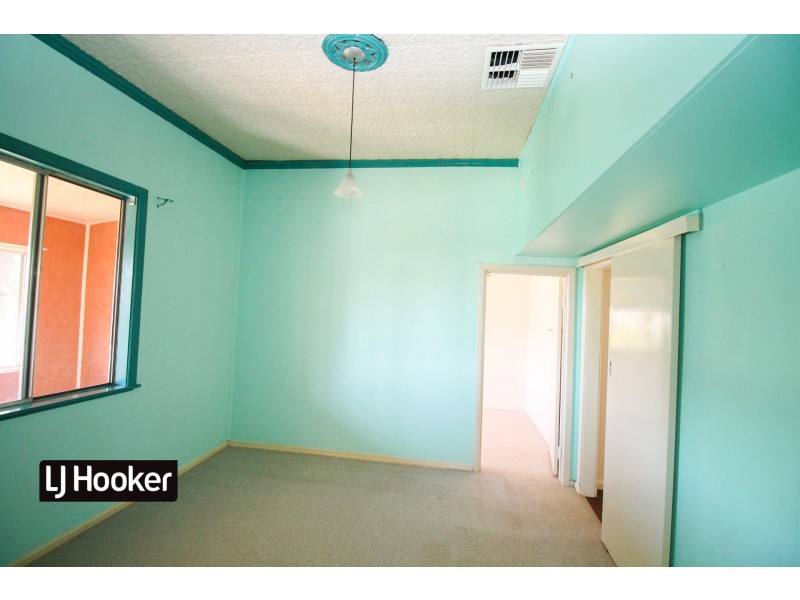 5 Short Street, Inverell NSW 2360