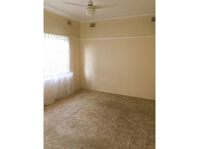 96 Evans Street, Inverell NSW 2360