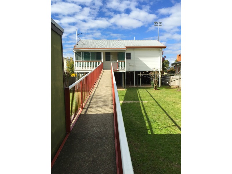 96 Evans Street, Inverell NSW 2360