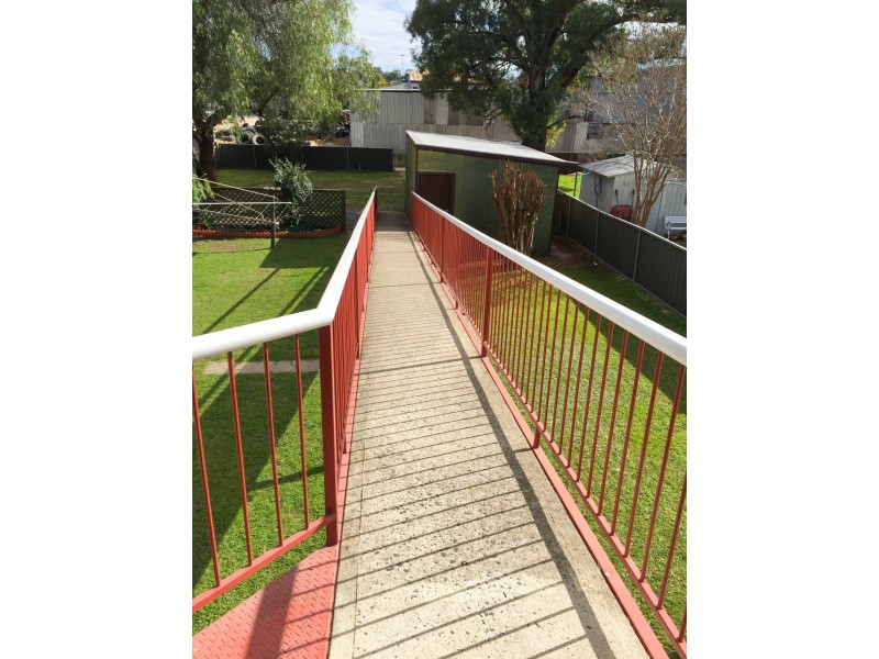 96 Evans Street, Inverell NSW 2360