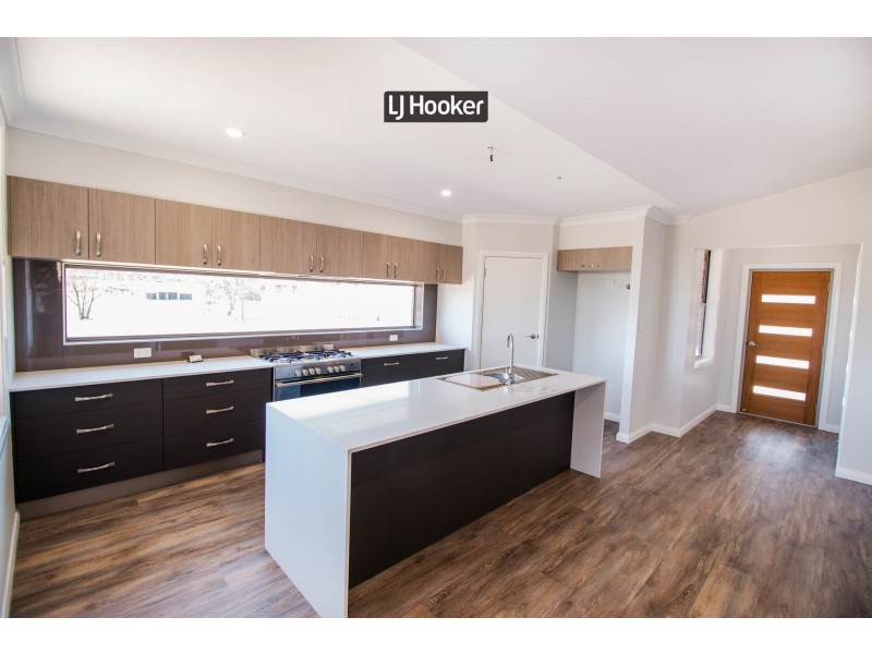 9 Talbragar Close, Inverell NSW 2360