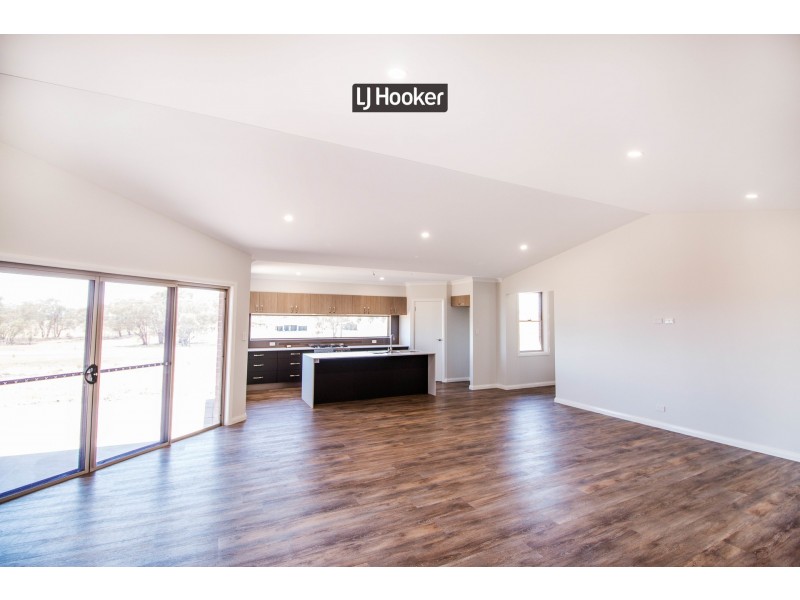 9 Talbragar Close, Inverell NSW 2360