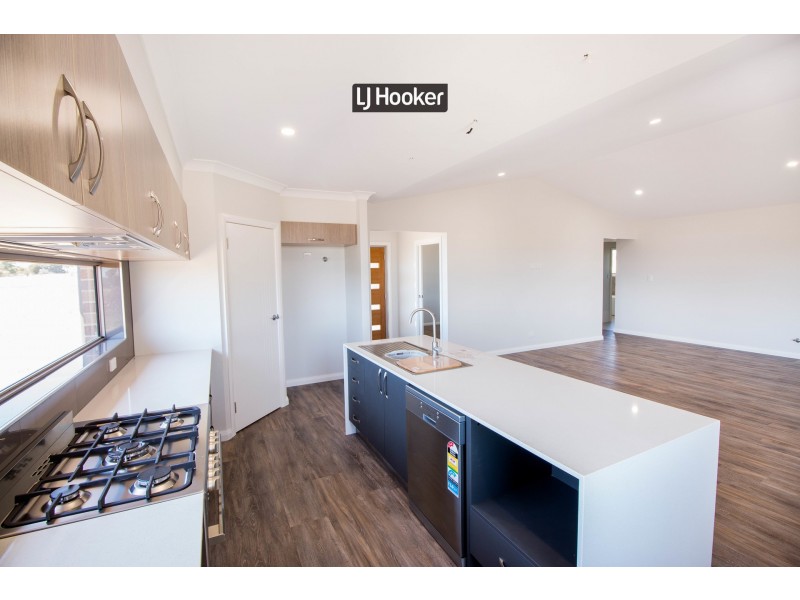 9 Talbragar Close, Inverell NSW 2360