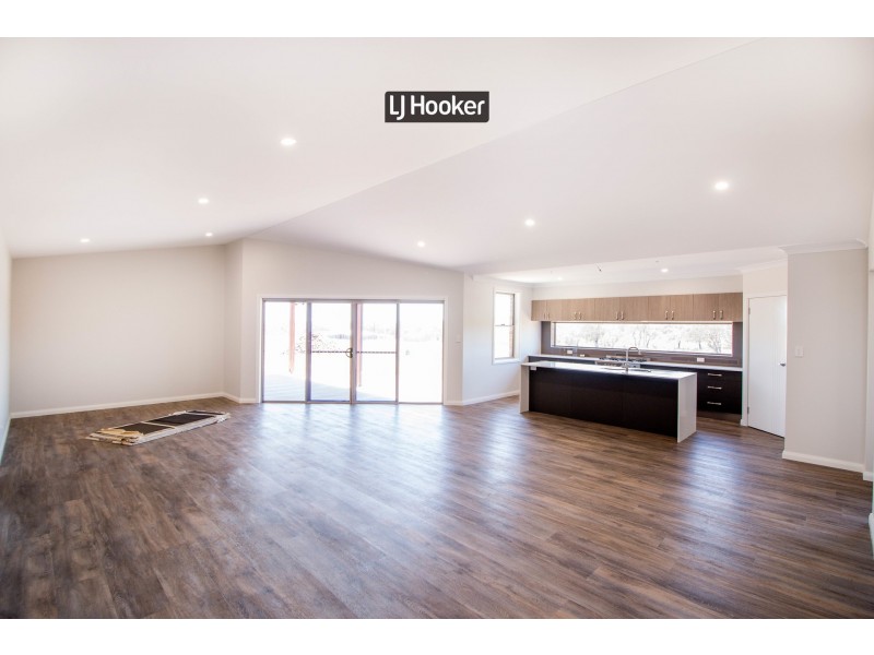 9 Talbragar Close, Inverell NSW 2360