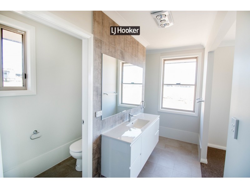9 Talbragar Close, Inverell NSW 2360