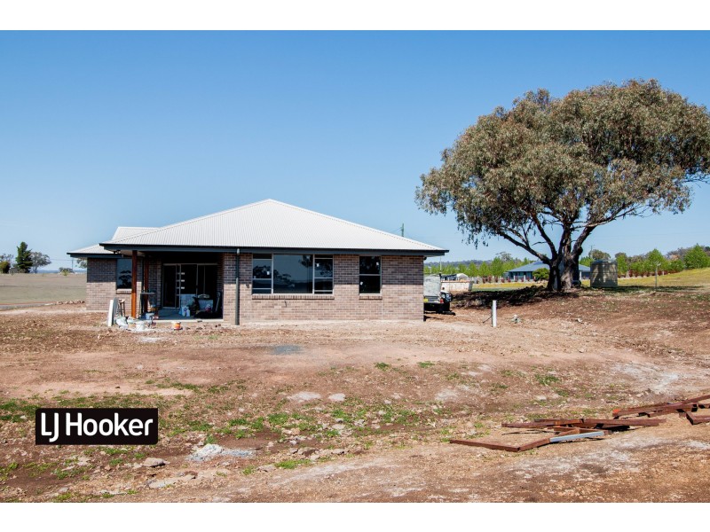 9 Talbragar Close, Inverell NSW 2360