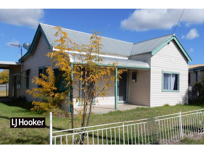 110 MacIntyre Street, Inverell NSW 2360