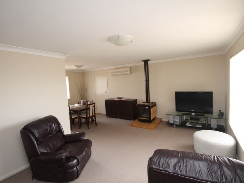 9 Sapphire Street, Inverell NSW 2360