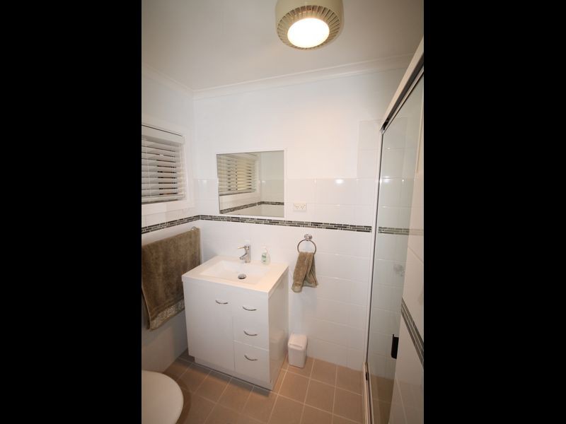 9 Sapphire Street, Inverell NSW 2360