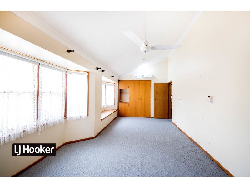 8 Vernon Street, Inverell NSW 2360