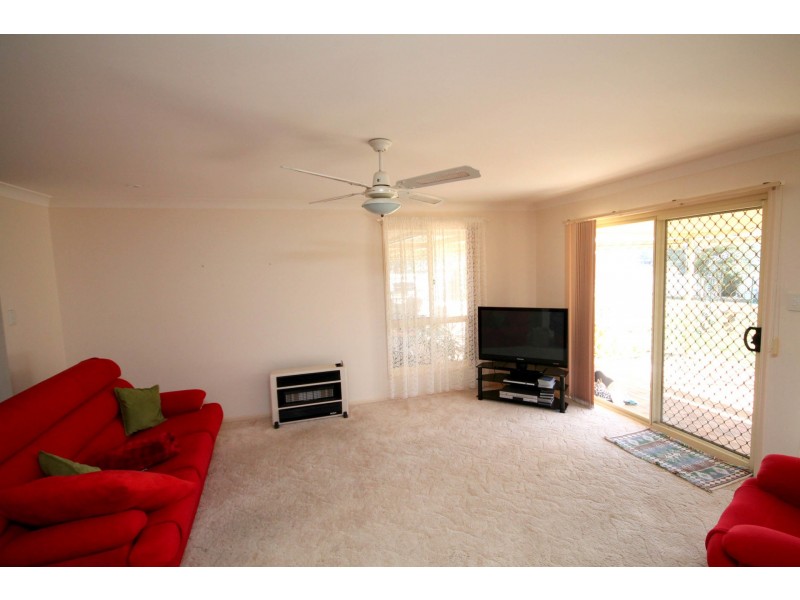 27 Crestview Place, Inverell NSW 2360