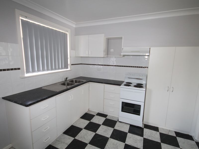 37 Shirley Street, Inverell NSW 2360