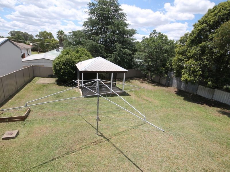 37 Shirley Street, Inverell NSW 2360