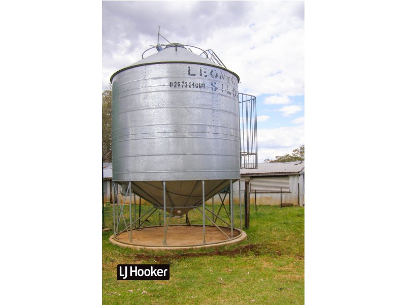 40 Hills Lane, Inverell NSW 2360