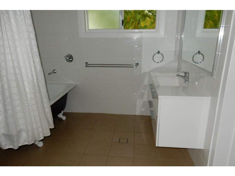 19 Chester Street, Inverell NSW 2360