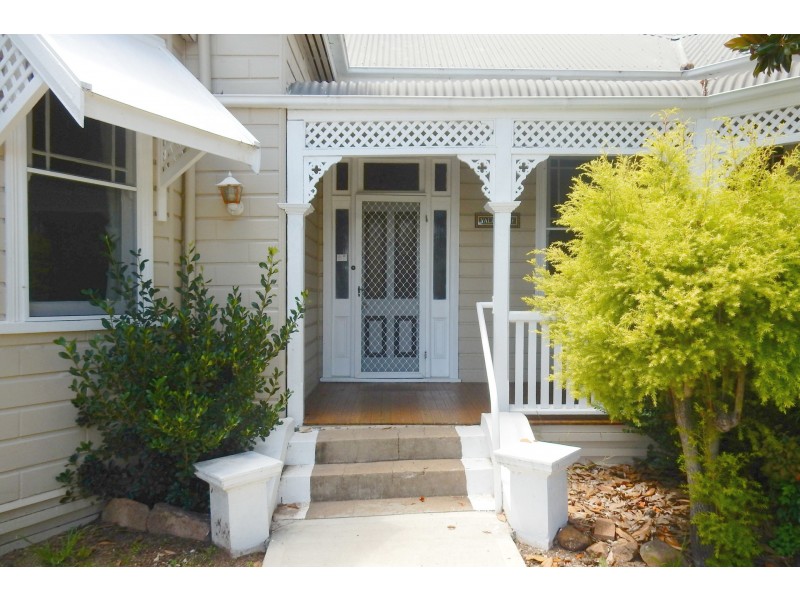 19 Chester Street, Inverell NSW 2360