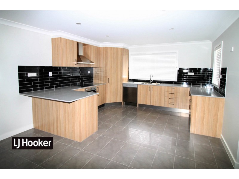 5 Brownleigh Vale Drive, Inverell NSW 2360