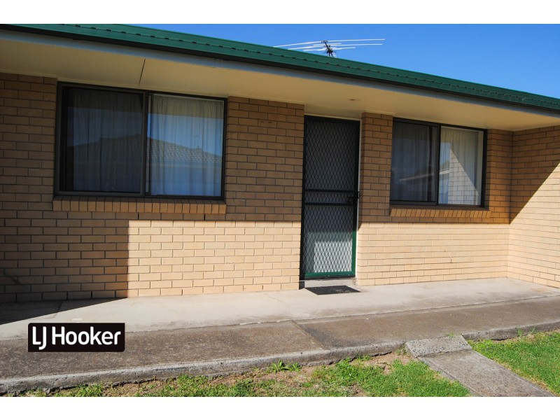 1/15 Greaves Street, Inverell NSW 2360