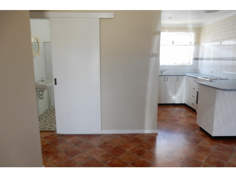 1/15 Greaves Street, Inverell NSW 2360