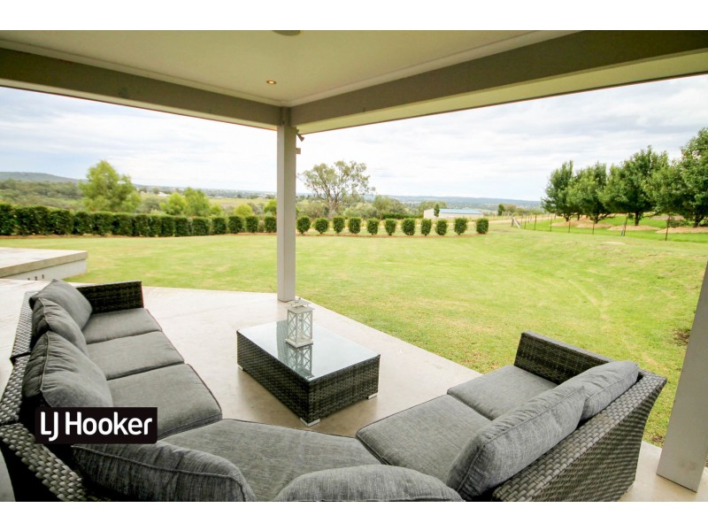 90A Doncaster Drive, Inverell NSW 2360