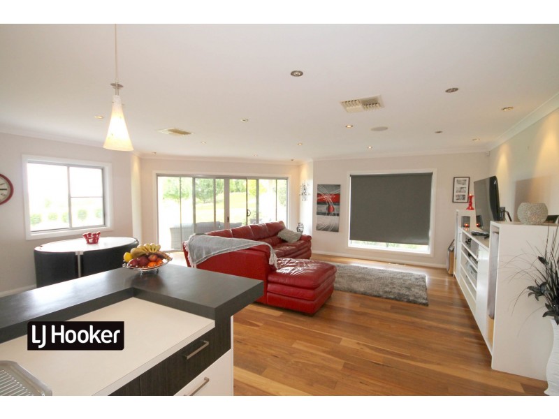90A Doncaster Drive, Inverell NSW 2360