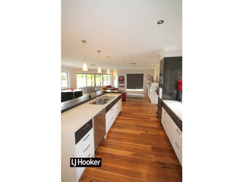 90A Doncaster Drive, Inverell NSW 2360