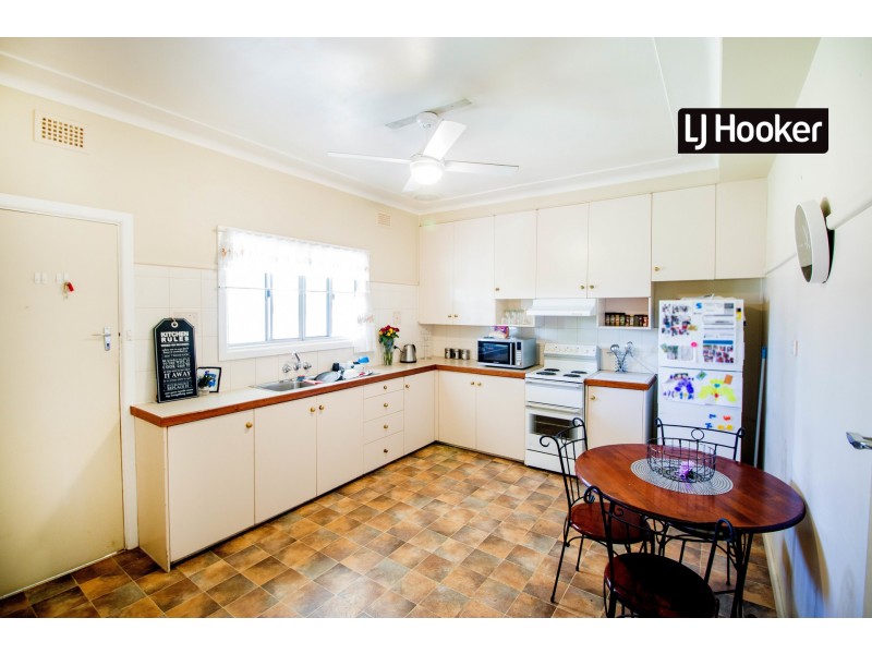 14 Gilchrist Street, Inverell NSW 2360