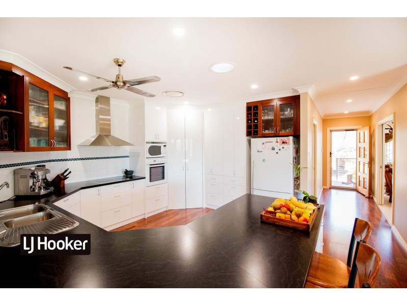 76 Ditzells Drive, Inverell NSW 2360