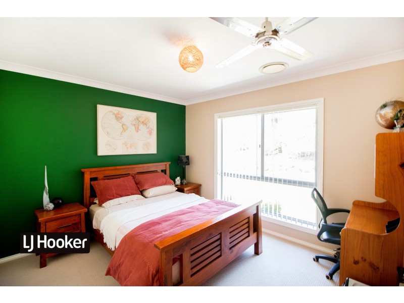 76 Ditzells Drive, Inverell NSW 2360