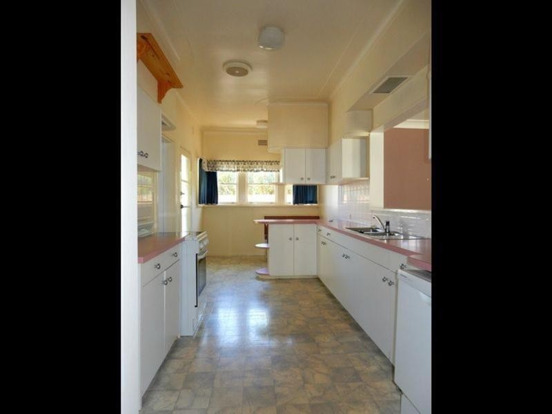 43 Brae Street, Inverell NSW 2360