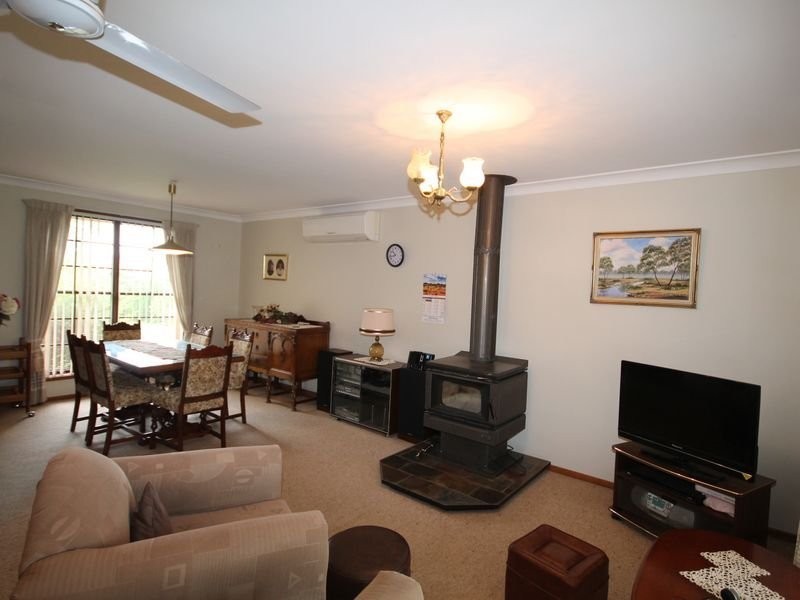 27 Sapphire Street, Inverell NSW 2360