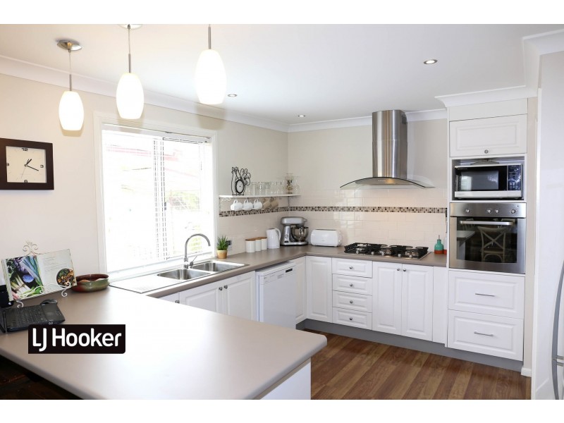 28 Swan Street, Inverell NSW 2360