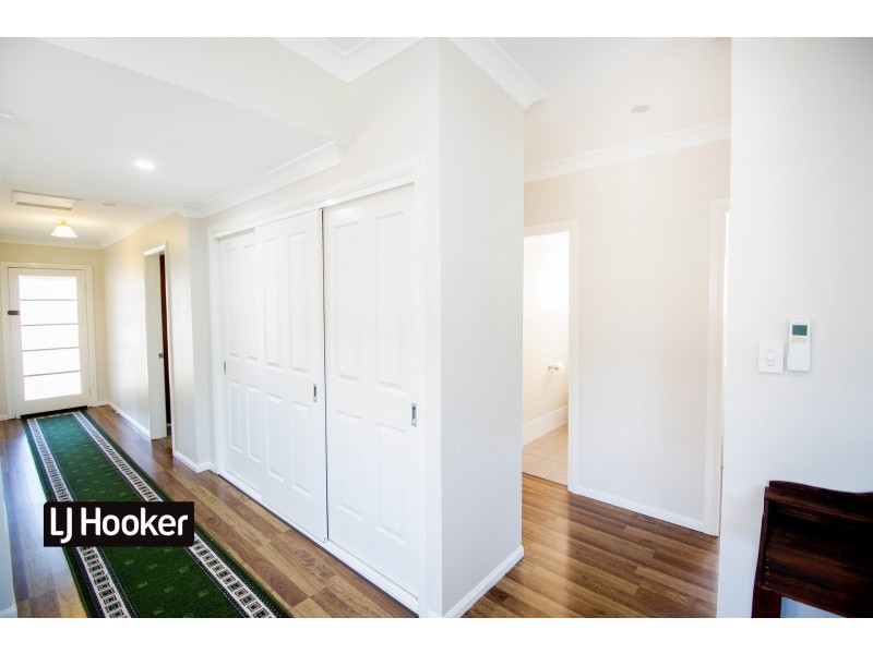 28 Swan Street, Inverell NSW 2360