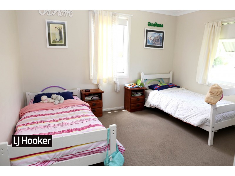 28 Swan Street, Inverell NSW 2360