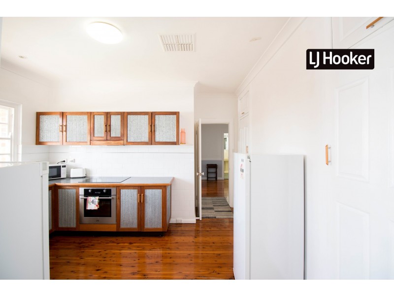 6 Lewin Street, Inverell NSW 2360