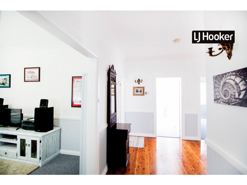 6 Lewin Street, Inverell NSW 2360