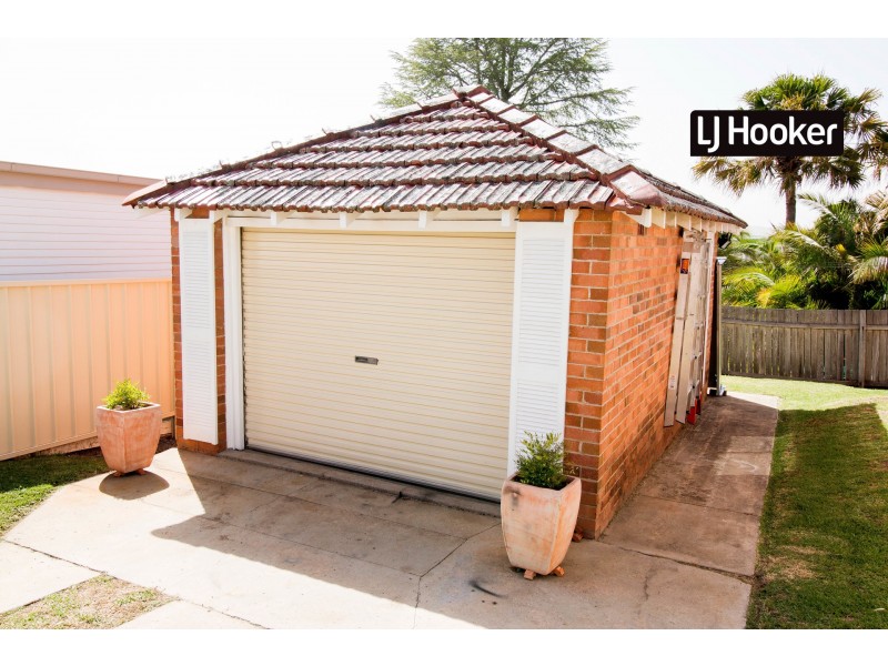 6 Lewin Street, Inverell NSW 2360
