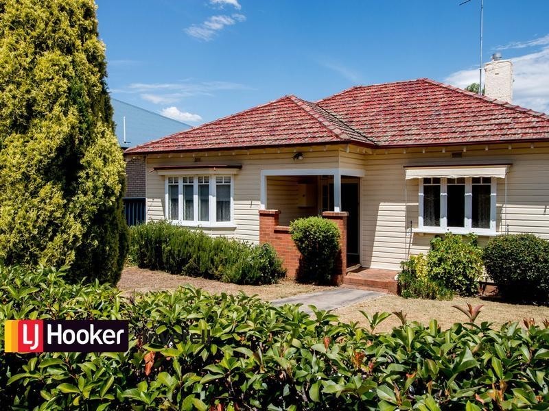 9 George Street, Inverell NSW 2360