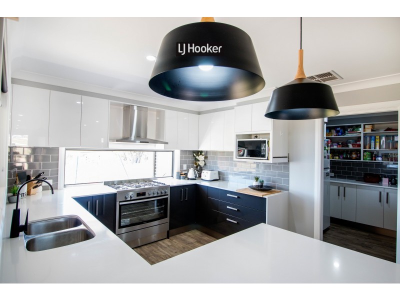 38 Talbragar Close, Inverell NSW 2360