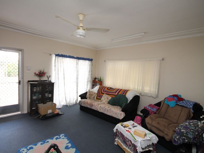 2 Girle Street, Inverell NSW 2360