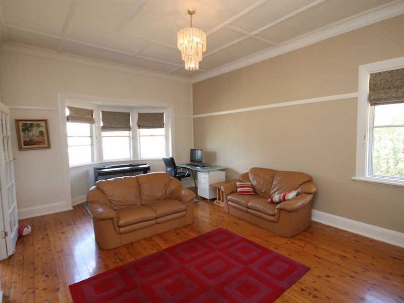 22 Granville Street, Inverell NSW 2360