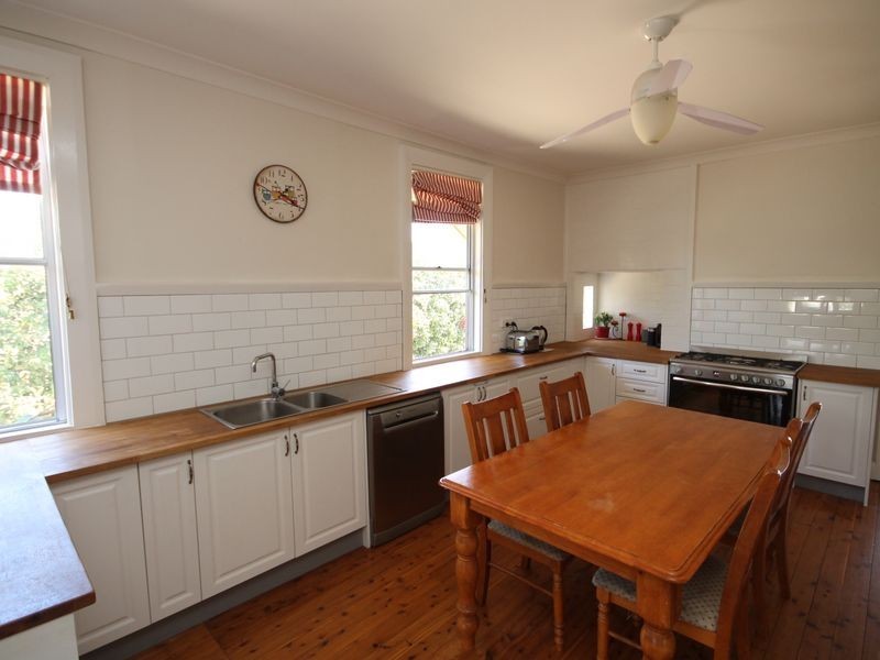 22 Granville Street, Inverell NSW 2360