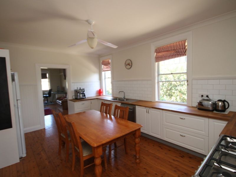 22 Granville Street, Inverell NSW 2360