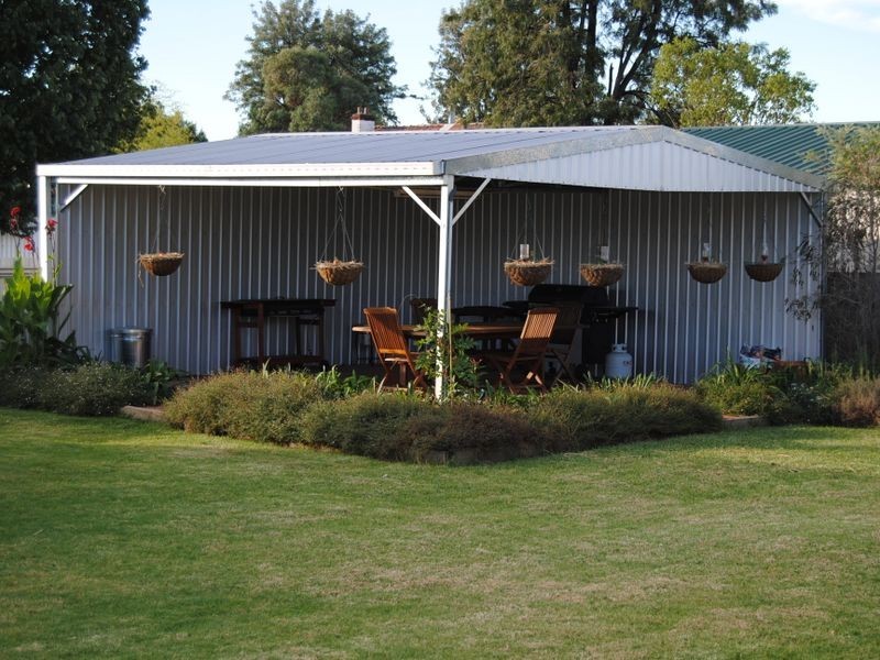 22 Granville Street, Inverell NSW 2360