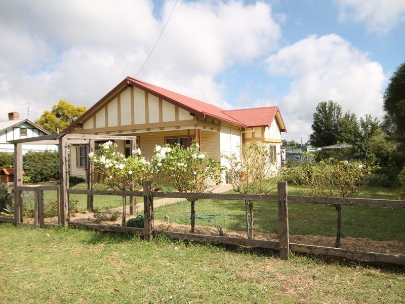 22 Granville Street, Inverell NSW 2360