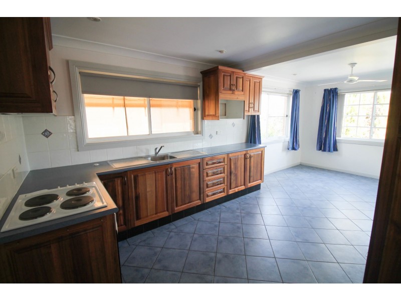 21 Whittingham Street, Inverell NSW 2360