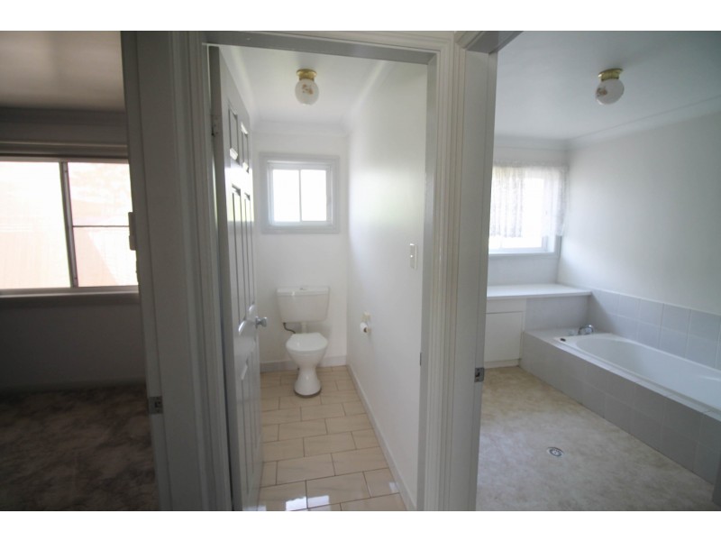 21 Whittingham Street, Inverell NSW 2360